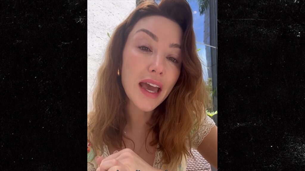 Ada Law's Mom Calls BS on Chappell Roan's Claim That Testy Security Guard Wasn't Hers