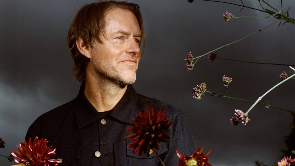 Guitarist Talks New Solo Album, Radiohead Tour