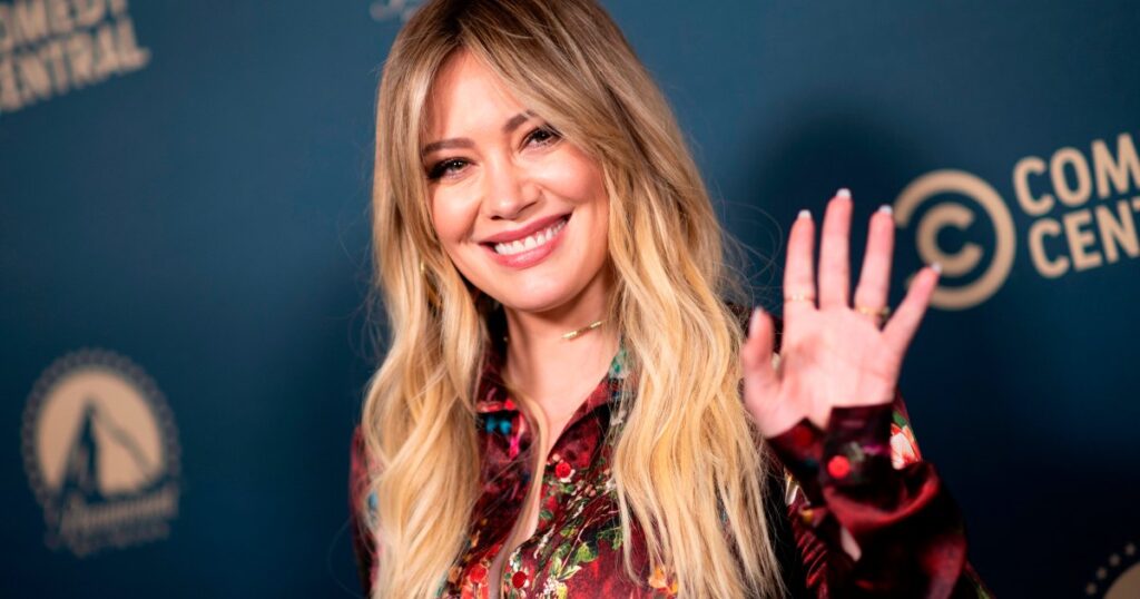 Hilary Duff Has an Idea for a 'Lizzie McGuire' Reboot - Life & Style