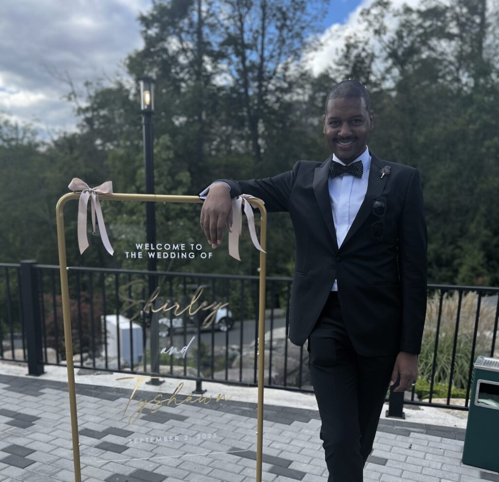 Dating Expert Anwar White Knows How Big Your Dick Is