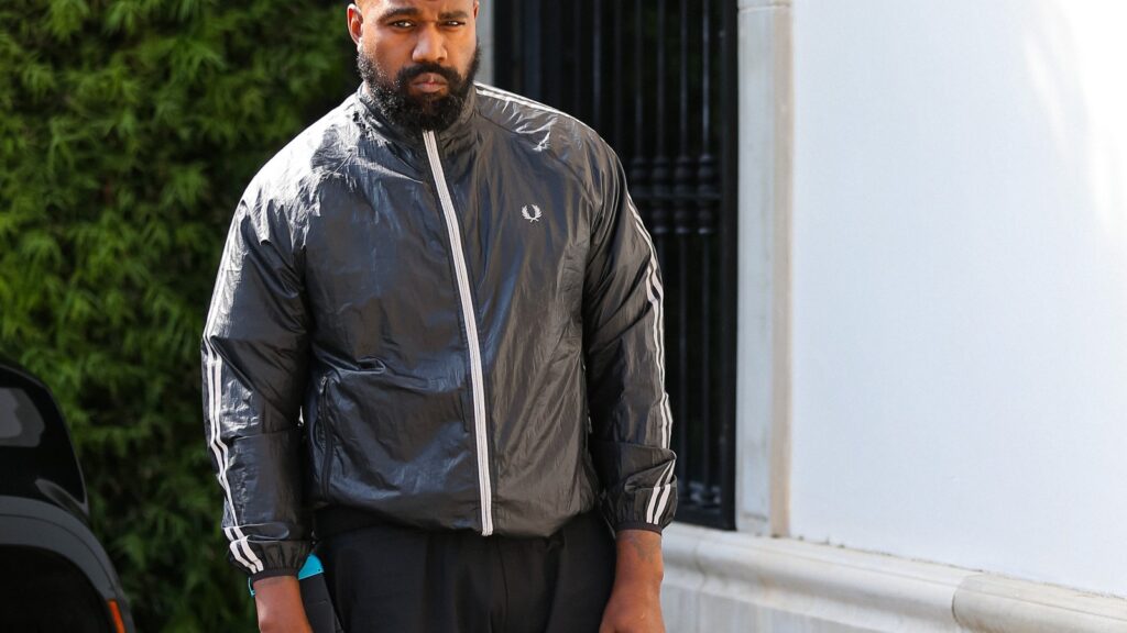 Kanye West Offers to Meet With U.K. Jewish Community