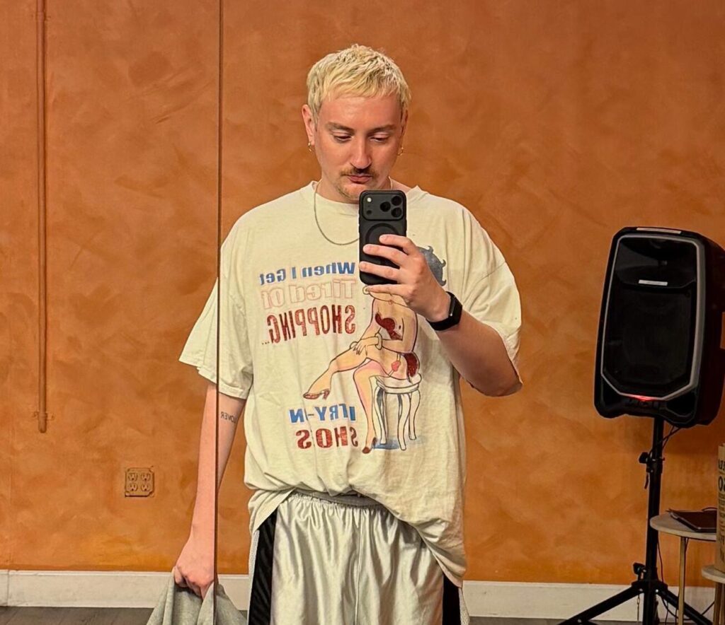 PinkPantheress's Motion Director Helps Divas Find Their Groove