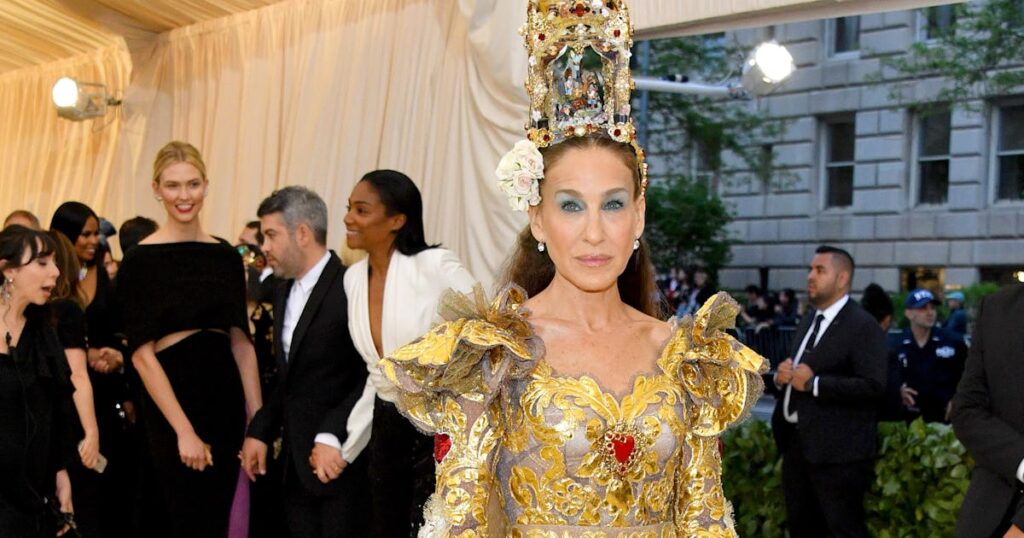 Sarah Jessica Parker's Met Gala Red Carpet Looks From 1995 Until Now