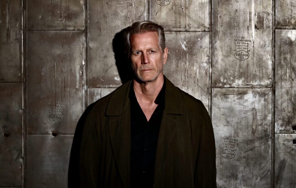 Supermodel Hoyt Richards on Escaping the Eternal Values Cult Supermodel Hoyt Richards on Escaping the Eternal Values Cult