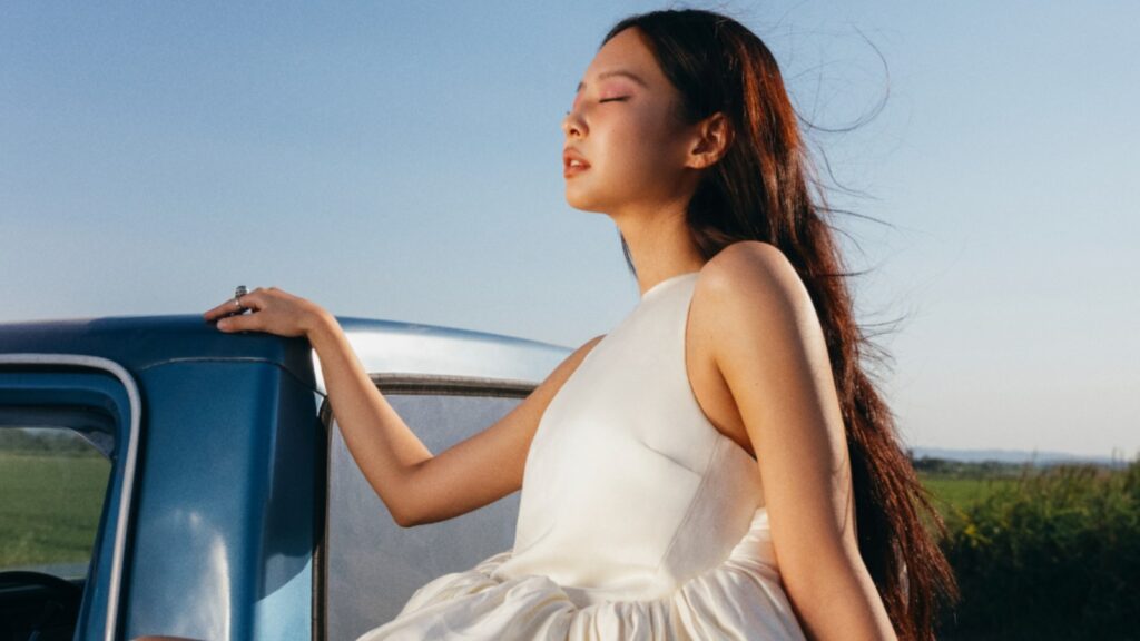 Blackpink’s Jennie Debuts Wistful Single ‘Less Than a Lover’ Blackpink's Jennie Debuts Wistful Single 'Less Than a Lover'