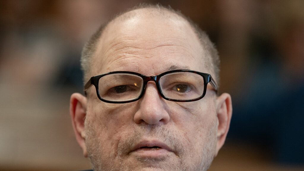 Harvey Weinstein Suffers Heart Failure at Rikers Island, Sources Say Harvey Weinstein Suffers Heart Failure at Rikers Island, Sources Say