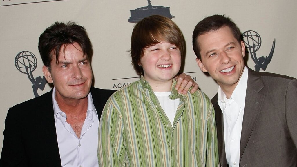 Richest ‘Two And a Half Men’ Stars Ranked from Lowest to Highest by Net Worth (The Wealthiest is Worth $500 Million!) – Just Jared – Celebrity News and Gossip Richest ‘Two And a Half Men’ Stars Ranked from Lowest to Highest by Net Worth (The Wealthiest is Worth $500 Million!) - Just Jared - Celebrity News and Gossip