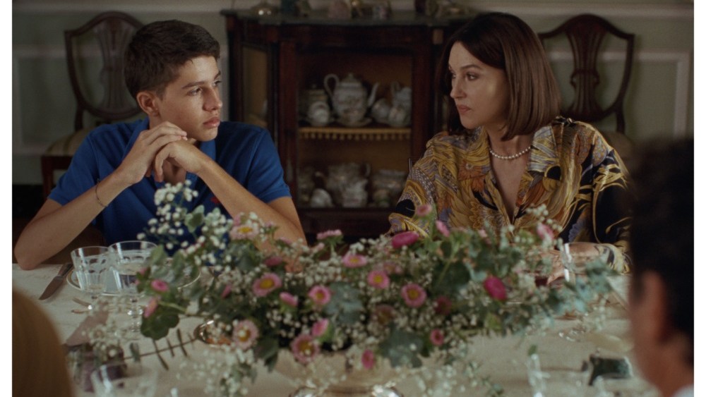 An Amusing, Original Portrait of Adolescent Ennui An Amusing, Original Portrait of Adolescent Ennui