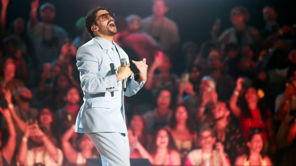 Bad Bunny Final Show: Special Guests, Puerto R Bad Bunny Final Show: Special Guests, Puerto R