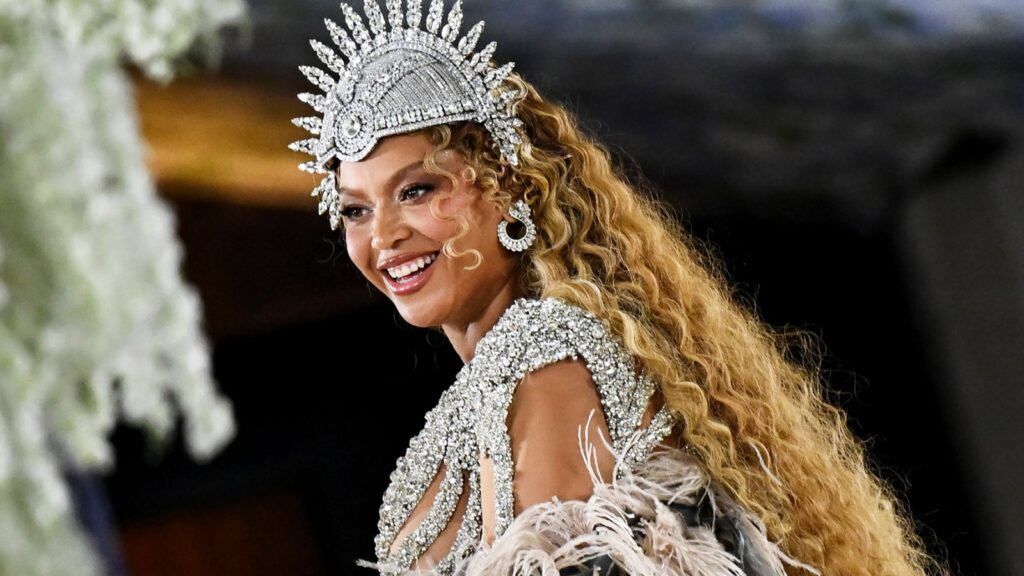 Beyonce Plans 'B'Day' 20th Anniversary Edition for Her Birthday