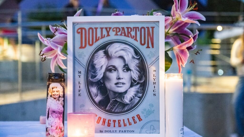 Dolly Parton ‘Laid to Rest’ After Private Funeral, Family Says Dolly Parton 'Laid to Rest' After Private Funeral, Family Says