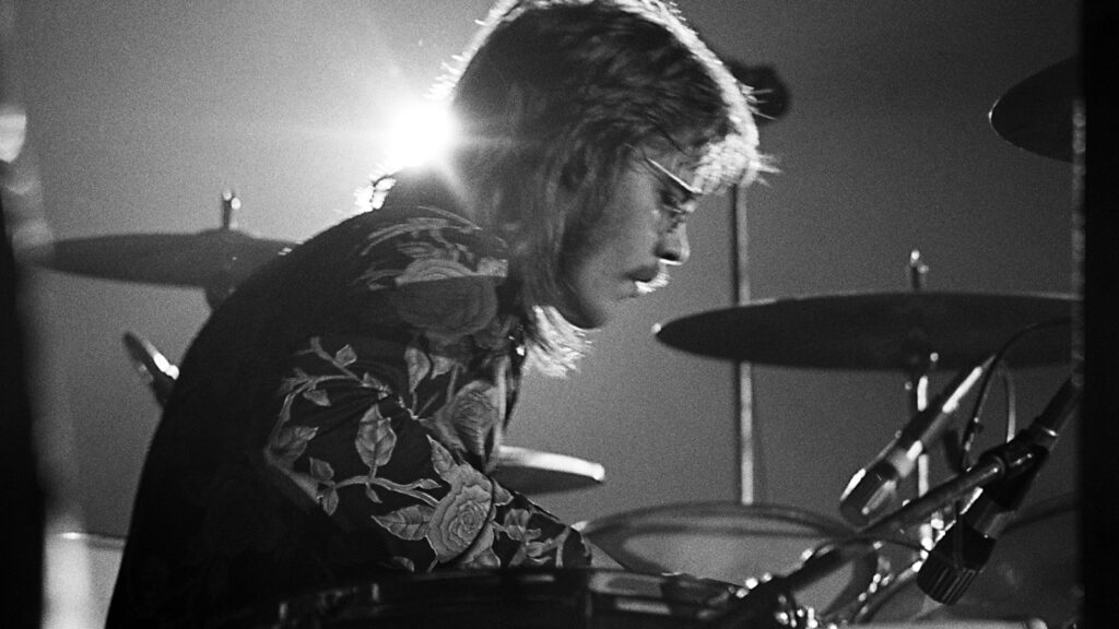 Frank Beard, ZZ Top’s Hard-Shuffling Drummer, Dead at 77 Frank Beard, ZZ Top's Hard-Shuffling Drummer, Dead at 77