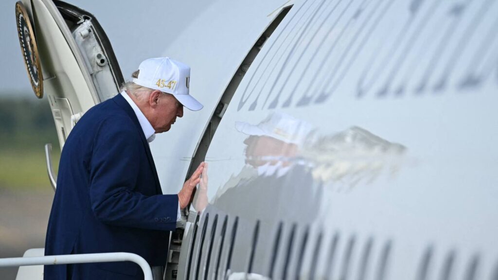 Trump Smuggled Out of Air Force One in a Catering Truck: Report