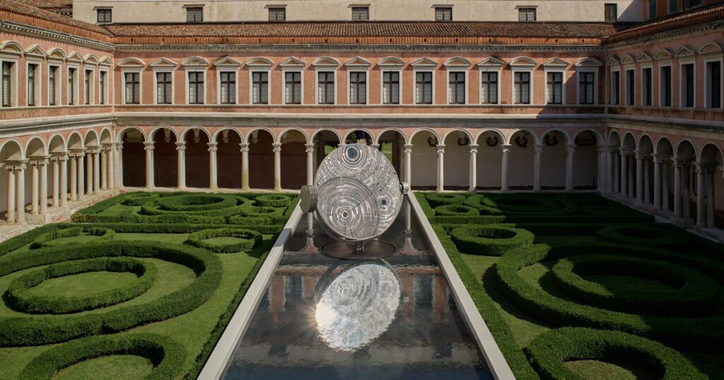 At Homo Faber 2026 in Venice, Es Devlin Puts Craft in the Spotlight At Homo Faber 2026 in Venice, Es Devlin Puts Craft in the Spotlight