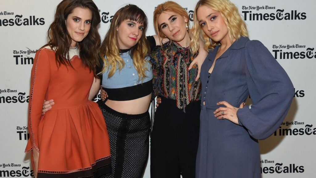 Lena Dunham to Reunite Cast for Five New Episodes Lena Dunham to Reunite Cast for Five New Episodes